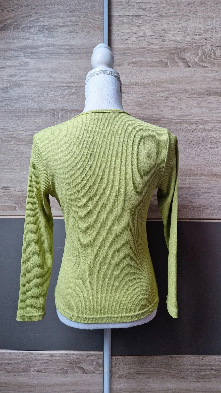 Jersey con cuello en V – photo 3